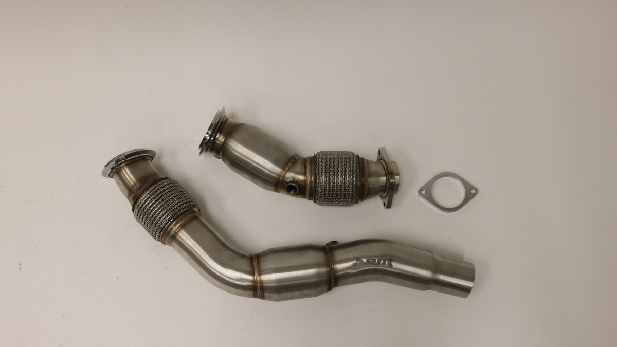 (USED) F8X S55 Downpipes (0418)