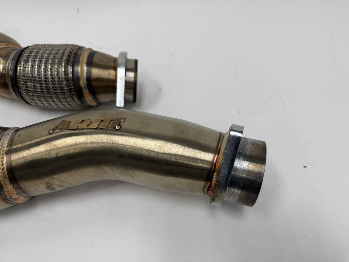 (USED) F8X S55 Downpipes (0439)