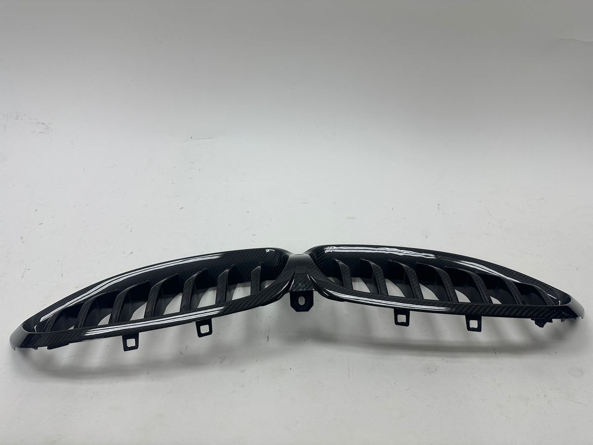 *USED* M850 CARBON FIBER GRILLE (0333)