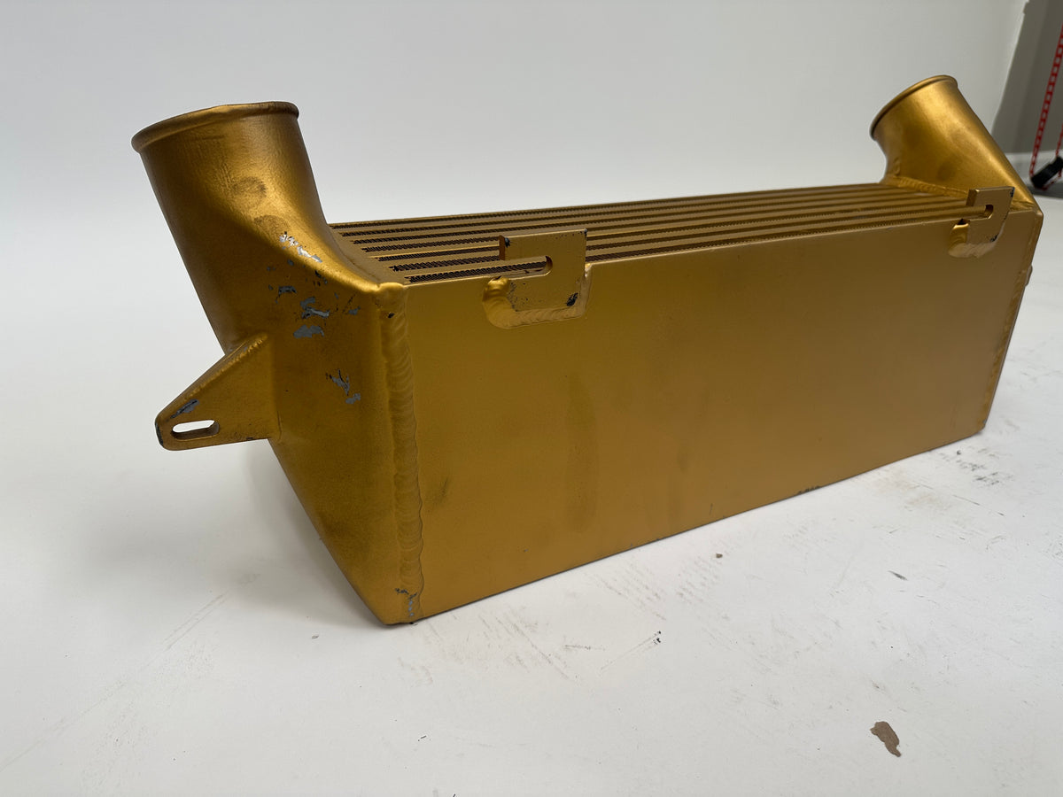 (USED) 335i 335xi 135i 1K FMIC KIT (7.5&quot; RACE) (0366)