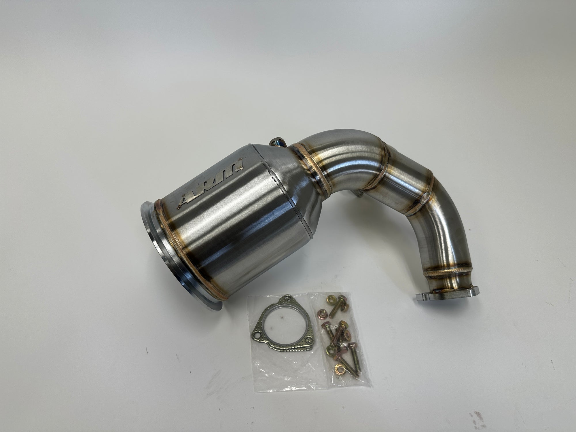 (USED) B9 CATLESS DOWNPIPE (0370)