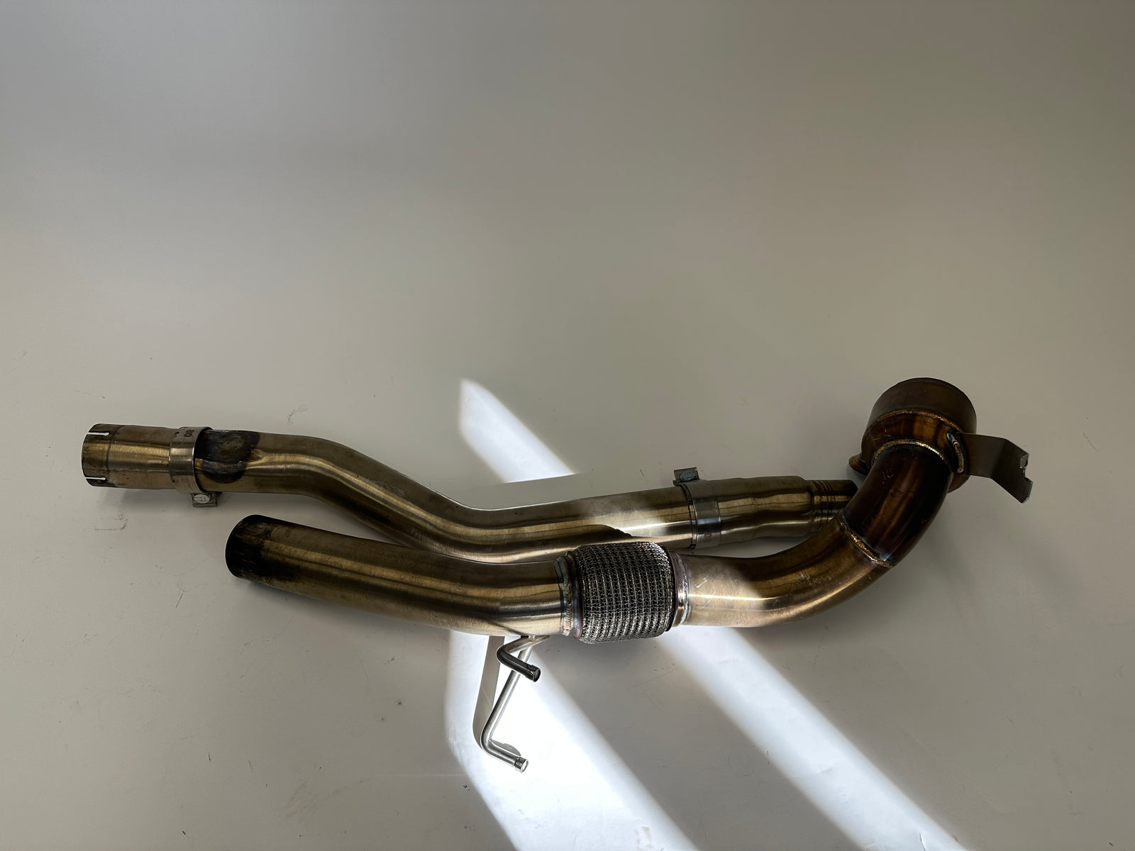 (USED) MK8 GOLF R CATLESS DOWNPIPE (0384)