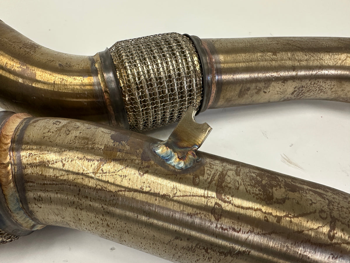 (USED) 4.0T Downpipes (0386)