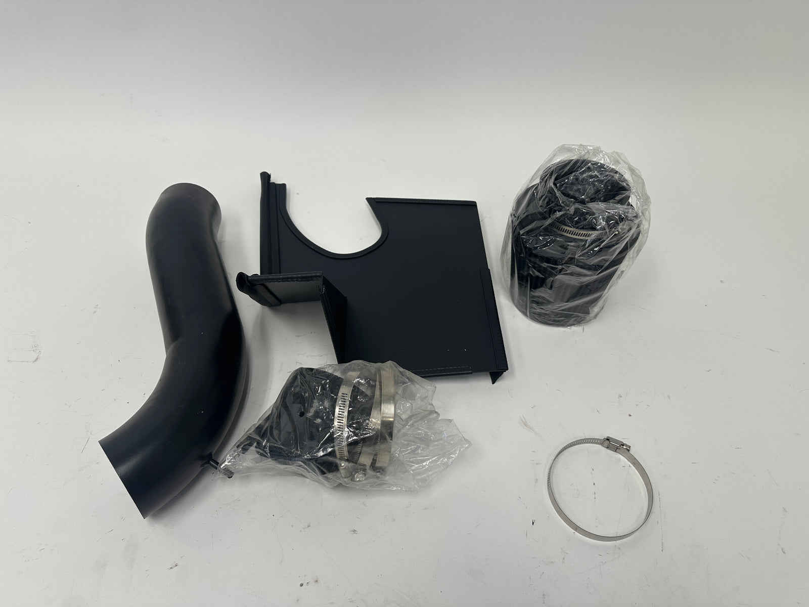 (USED) B8/B8.5 S4 S5 SQ5 3.0T INTAKE (0392)