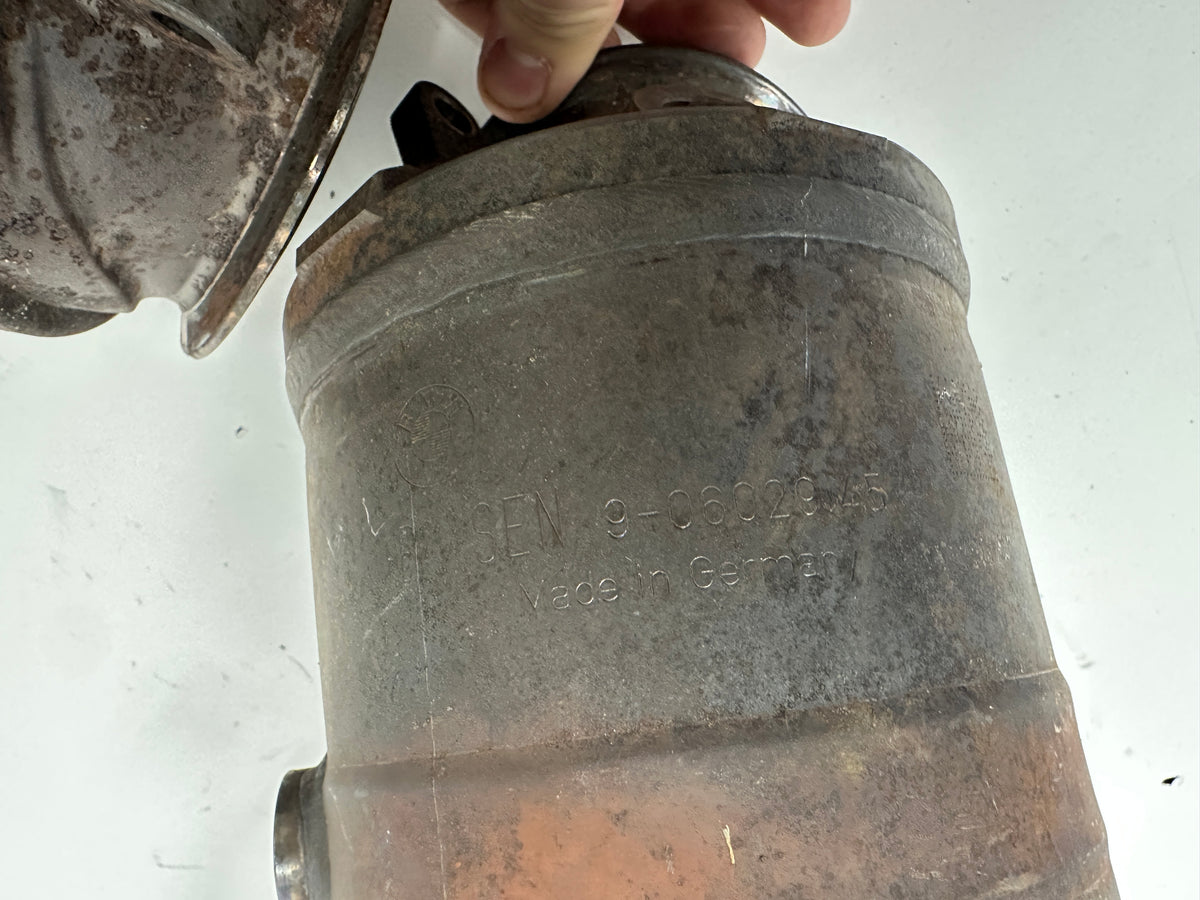 (USED) OEM N63 DOWNPIPES (0401)